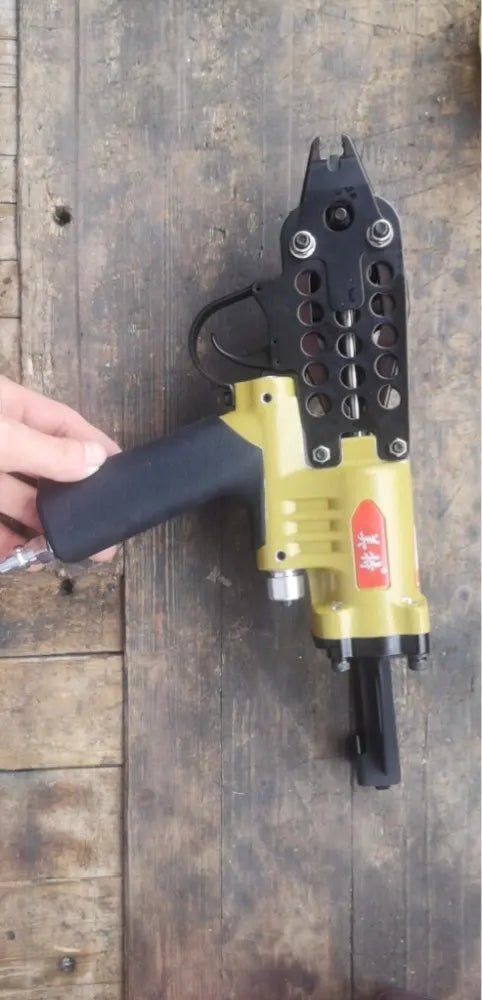 Alifix SC760C Pneumatic C-Ring Gun, Air Nail Gun , Hog Ring Plier , C-Ring Naier Original Authentic