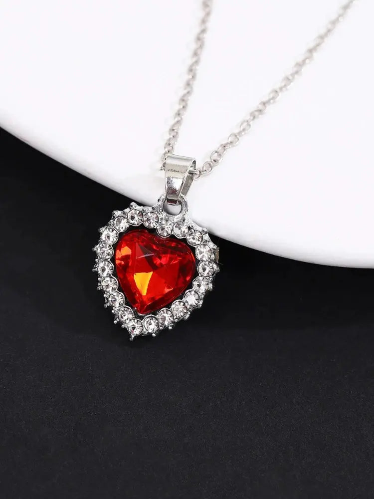 Elegant Red Heart Necklace for Women Luxury Minimalist Jewelry Stylish Accessory for Fashion And Style SmartLifeTech