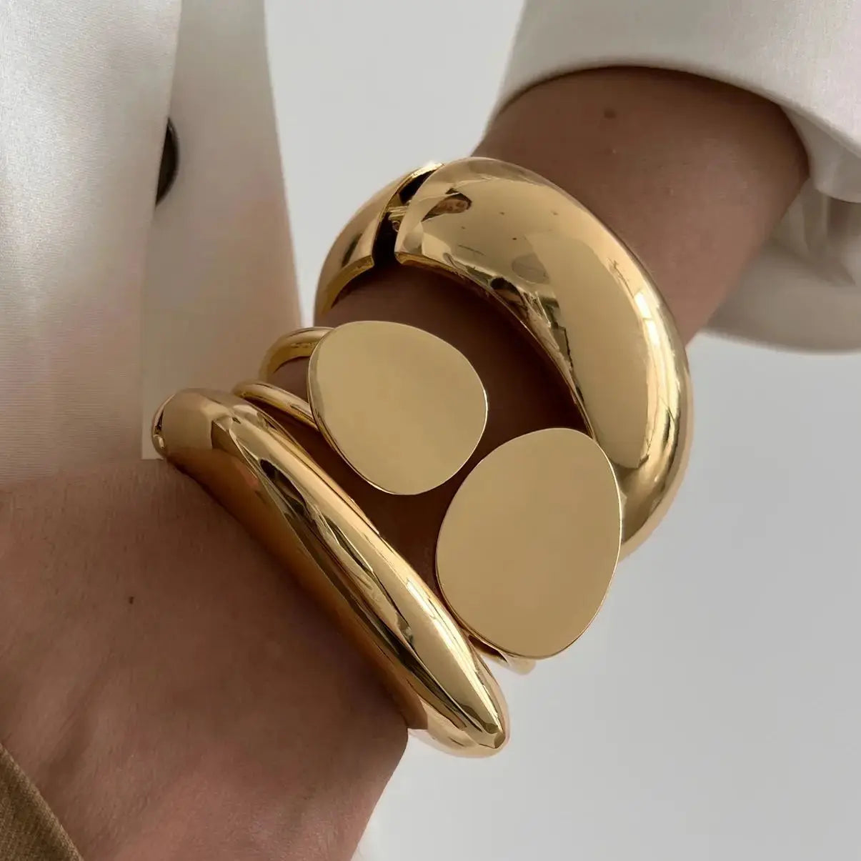 Exaggerated Smooth Heavy Metal Spring Bangles Women Smart_Life_Tech