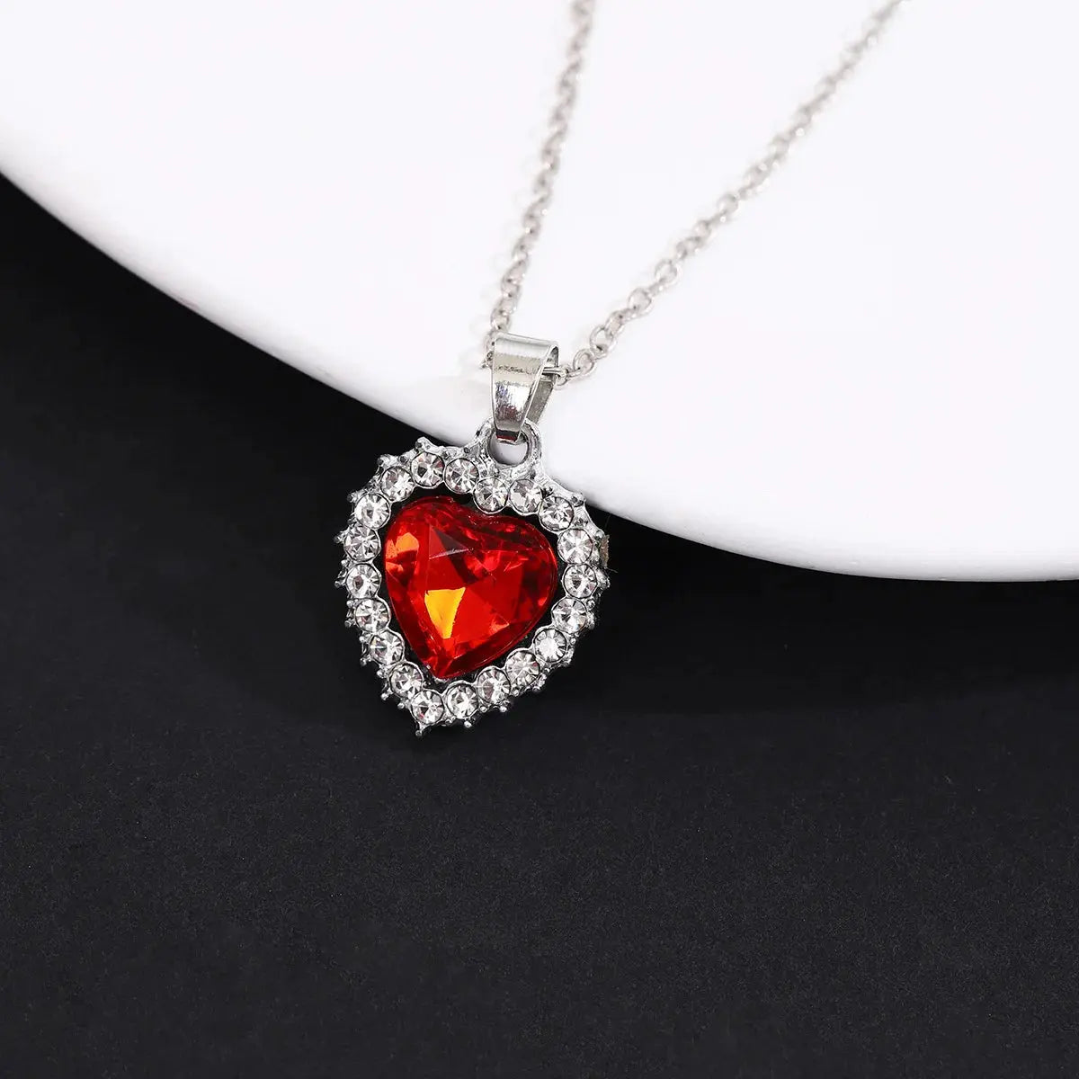 Elegant Red Heart Necklace for Women Luxury Minimalist Jewelry Stylish Accessory for Fashion And Style SmartLifeTech